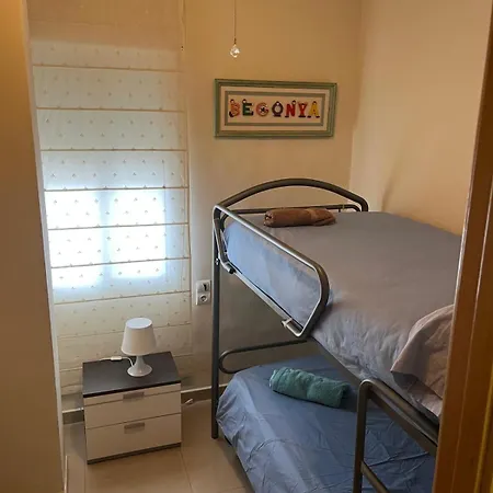 アパート Sela Y Garaje, Algemesi