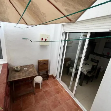 Sela Y Garaje, Apartment *